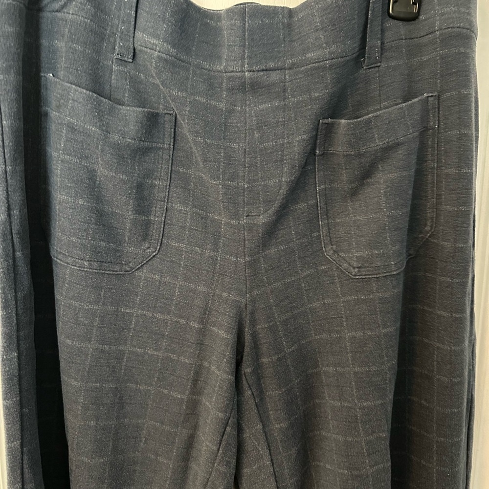 Blue/gray Checkered Pants - Picture 4 of 4